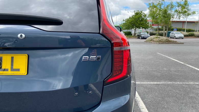 Volvo XC90 2.0 B5P Ultra Dark 5dr AWD Geartronic Petrol Estate